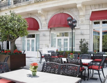 Tatlı Kaçamaklar İçin Orient Terrace