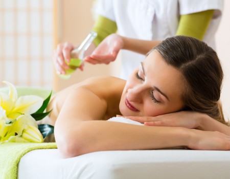 Su cildi sıkılaştırmada önemli rol oynamaktadır.