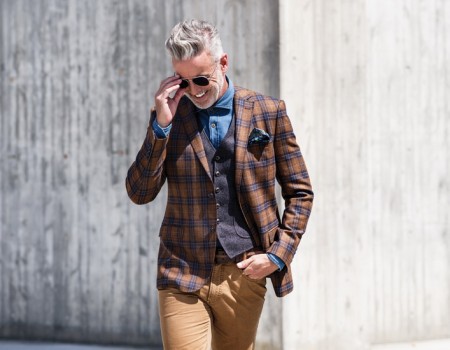 Spor ve rahat giyim kadar klasik giyimde de ağırlığını hissettiren ekose, Abdullah Kiğılı’nın 2015-16 Sonbahar Kış Koleksiyonu’nda başrolde.