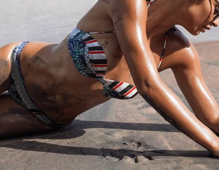 Harvey Nichols markası cıvıl cıvıl yaklaşan yılın en romantik mevsimi için 2016 İlkbahar/Yaz koleksiyonlarını gardırobunuza taşıyor.