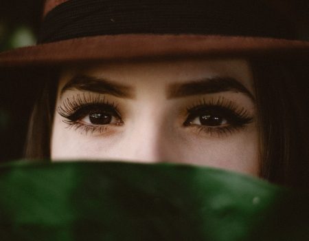 Uzun ve gür kirpikler