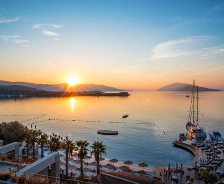 Bayramda Eğlencenin Tadını Çıkarmak İçin Cruise Turları, Lüks Oteller ve En Trend Tatil Rotaları