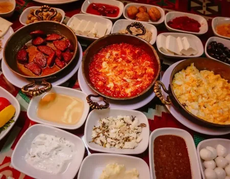 Ramazanda Sağlıklı Beslenme makalesi için igftar sofra görseli