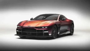 Aston Martin Valen, markanın en güçlü ön motorlu V12 supercarı