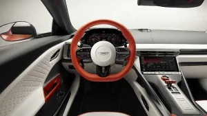 Aston Martin Valen’in ön profil ve karbon fiber detayları
